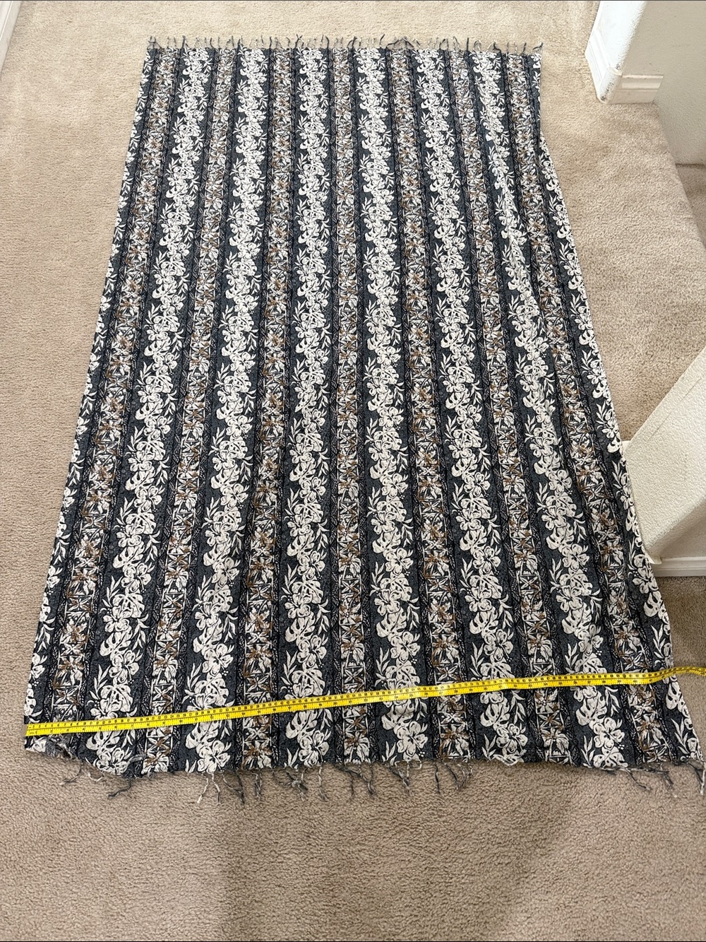 Women’s Black and White Printed wrap / table skirt